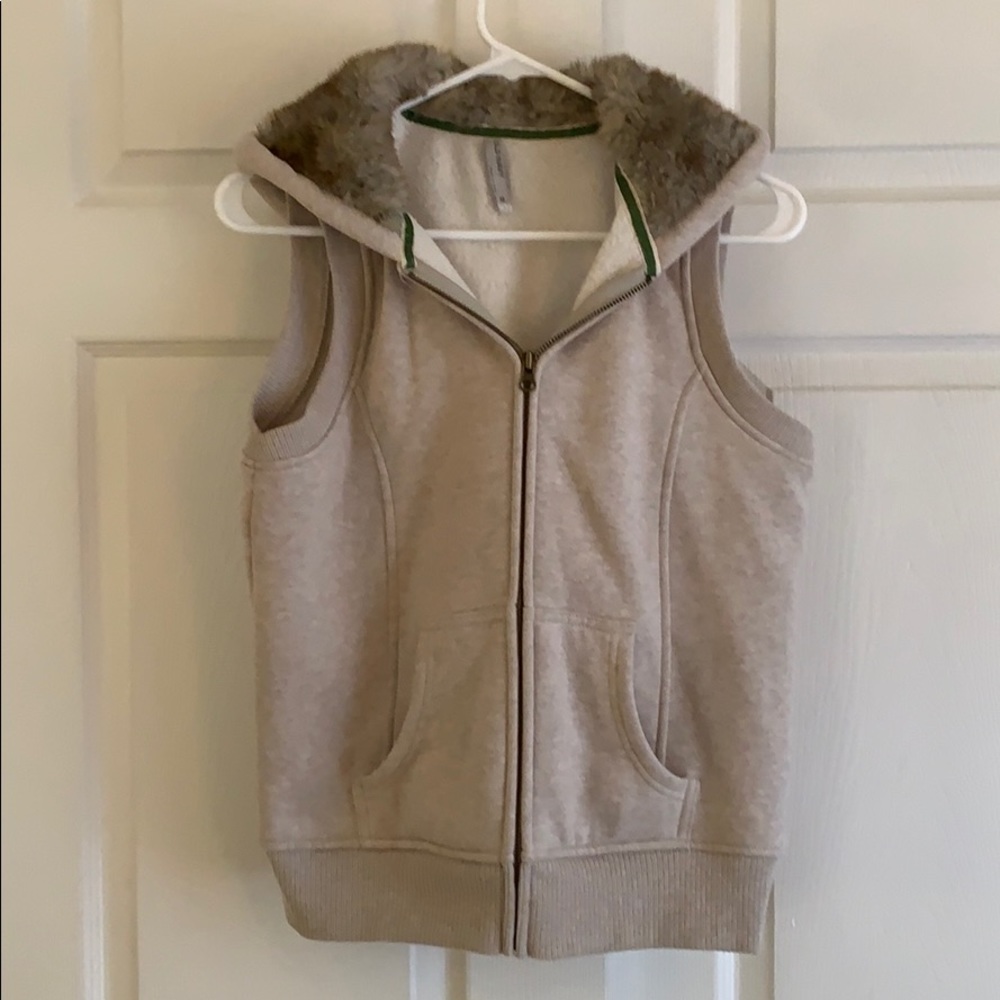 Super Cute Full Zip Vest